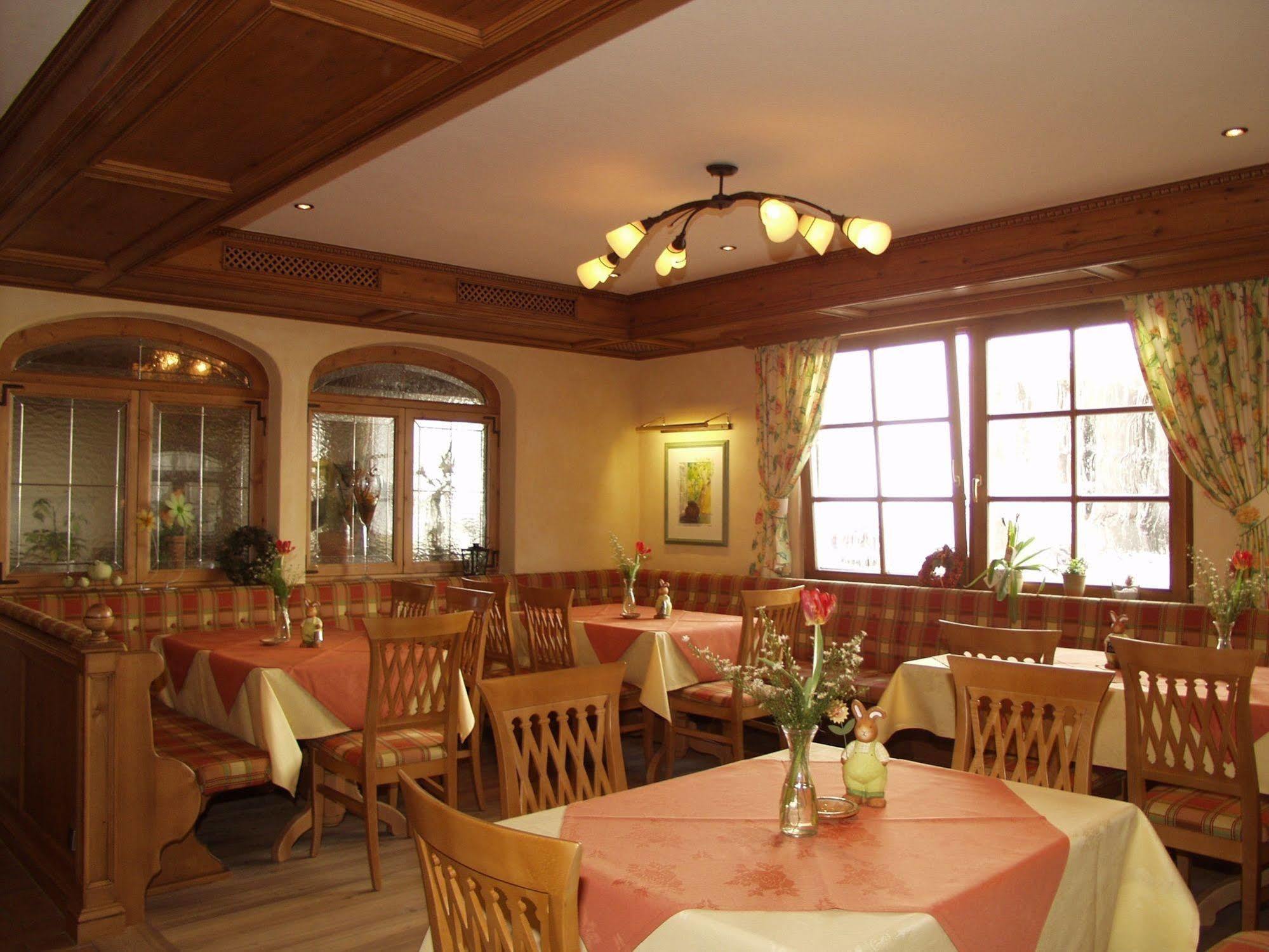 Landgasthof Goldene Rose Grub am Forst المظهر الخارجي الصورة